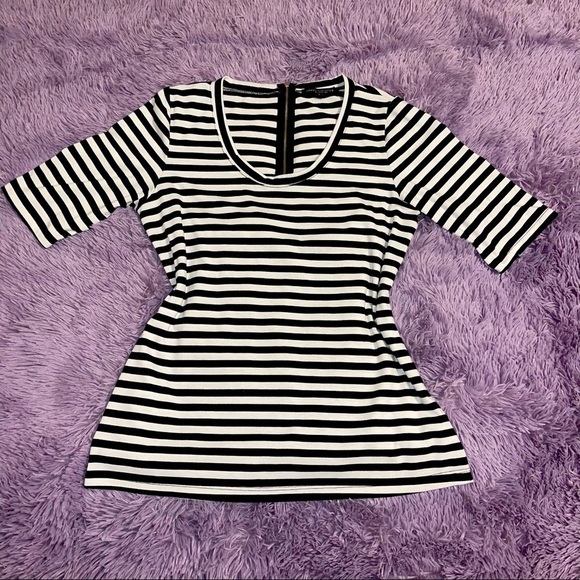 Green Envelope Los Angeles Striped Top - Picture 1 of 6